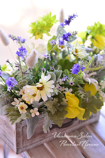 ハーブ寄せ植え　クレイフラワー